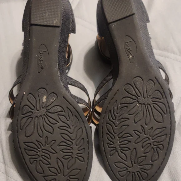 BOC Black and Tan Gladiator Sandals - Picture 4 of 4